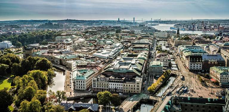 Direct return flight from Manchester to Gothenburg (Sweden), 13th to 18th April via Ryanair