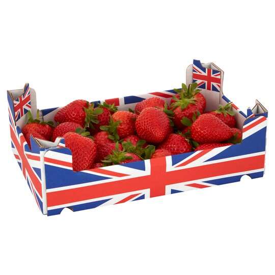 Strawberries 1Kg - £4.00 instore (Selected Locations) @ Tesco