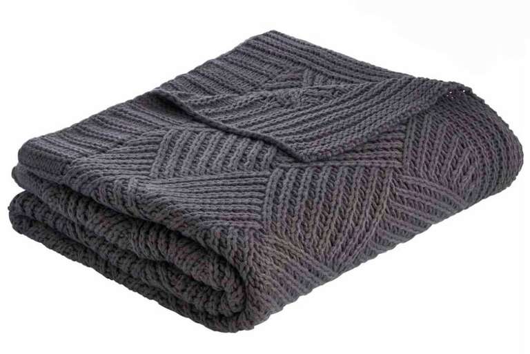 Wilko Grey Chunky Knit Throw 130 x 170cm - £7 with Free Collection (limited stock) @ Wilko