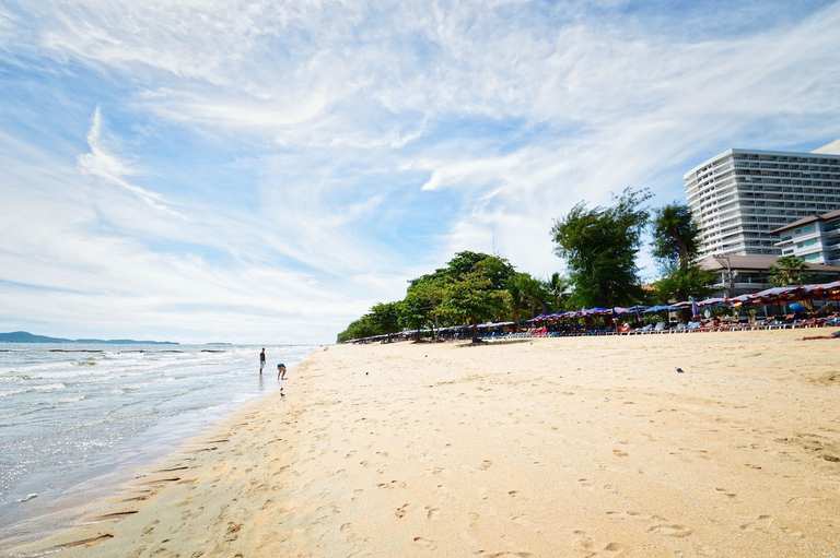 Solo 13nts Pattaya Thailand - Scandia beach hotel from Gatwick with Qatar Airways full service flights 7 Oct (flexible dates)