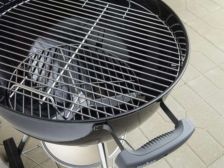 Weber Classic Kettle Charcoal Grill 47cm - Lidded Grill, Built-in Thermometer, Legs and Wheels - Black