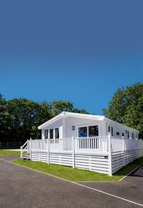 Last Minute Breaks for 2 Adults from £207 - 3 Nights / Devon / Arrive Friday 5th August to Monday 8th August @ Park Holidays