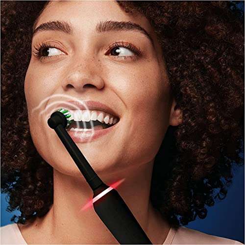 Oral-B Pro 3 2x Electric Toothbrushes with Smart Pressure Sensor, Gifts For Women / Men 3900 - £66.68 @ Amazon