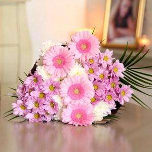 Dolly Mixture Flowers Just £13.52 Delivered (Potentially £12.51 with Quidco) @ iflorist