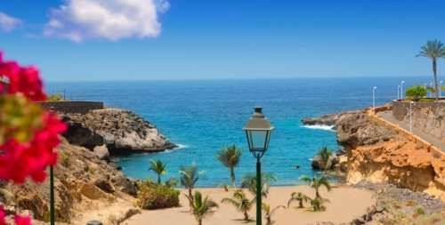 Tenerife 7 Nights just £76.98 each !! includes Flights, Hotel & Transfers @ Holiday Pirates (Total Price for 4 x People = £307.91)
