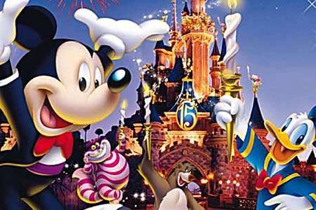 Disneyland Paris Day Pass BOGOF including February half term 45 EUR / £35.50 plus child goes free with every paying adult