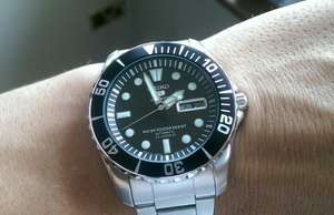 Seiko automatic divers 23 jewels 100m snzf17j1 like rolex submariner free DHL delivery £106 @ creationwatches