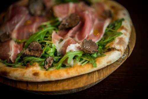 Bottomless Prosecco & Unlimited Pizza for £20 @ Cucina Asellina, London