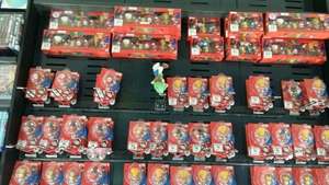 Super Mario Mini Figure x 6 £5.99 / Yohisi x 3 £1.99 -  HMV