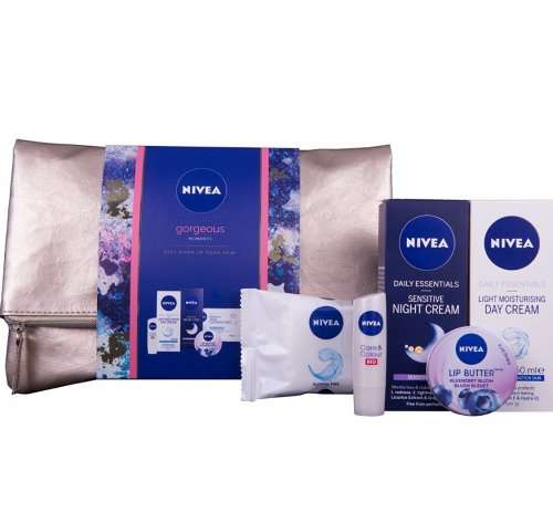 Nivea Gorgeous Moments Gift Set for Women - 5-Piece @ Amazon for £10.00 (Prime) / £13.99 (non Prime)