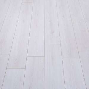 Farmhouse - White Laminate Flooring  was £14.99 now £8.99 / £34.10 delivered @ directwoodflooring.co.uk