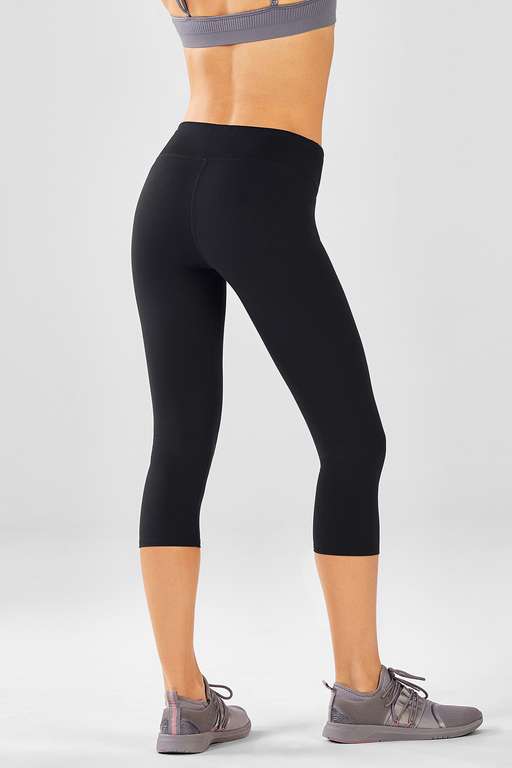 Women’s sports leggings - Salar Solid PowerHold® Capri - £15.91 / £19.86 delivered @ Fabletics
