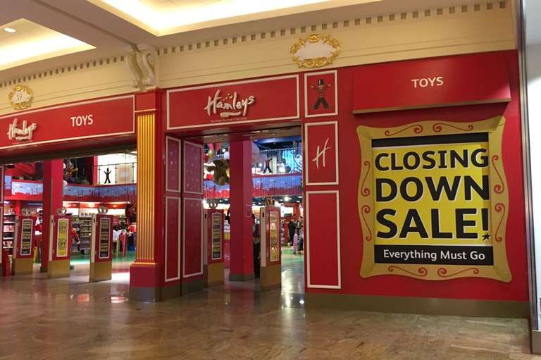 Hamleys Trafford centre closing down everything now  all at 50% off.