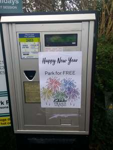 Free parking in Clarks Village at Street (Somerset) on New year's Day