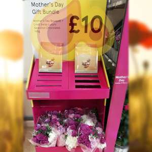 Mother's Day Gift Bundle - Flower Bouquet + Lindt Swiss Chocolate Selection = £10 @ Tesco instore