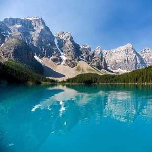 7 nights Banff Canada holiday £553pp Oct 2019 from London Heatrow - £1,659 at Expedia 3 People