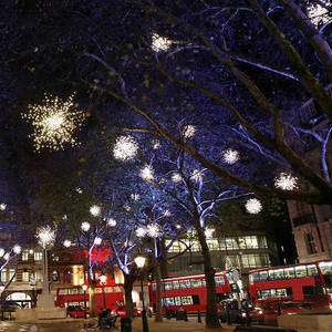 London Only - Free Travel on all TfL networks between 23:45 on New Year's Eve and 04:30 on New Year's Day @ TfL