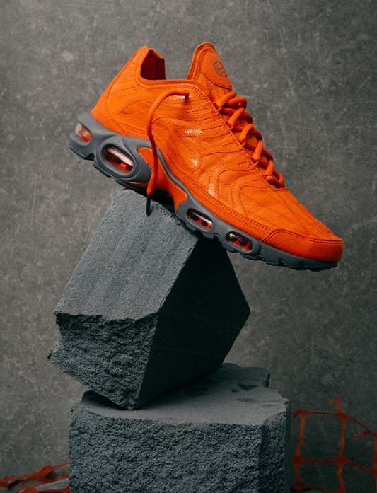Nike Air Max Plus Deconstructed Trainers now £80 sizes 7 up to 11 (Free click and collect or £3.50 delivery) @ Offspring