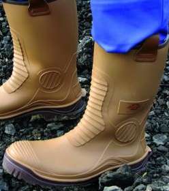 Dickies Safety Wellington Boot - Tan Size 9 £1 @ Wickes (Instore only)
