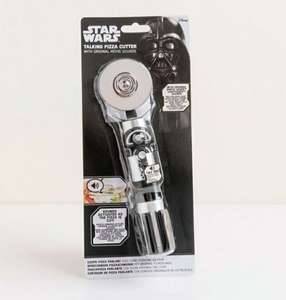 Star Wars Darth Vader Lightsaber Pizza Cutter With Sounds £14.99 at Truffle Shuffle