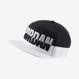 Nike Jordan Pro Poolside snapback cap in black and white for £15.18 delivered using members code @ Nike