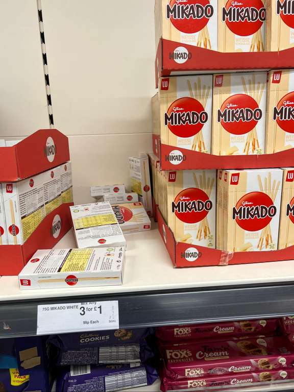 Mikado White 75g 3 boxes for £1 instore @ Farmfoods Sunbury