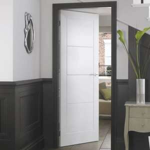Wickes Exeter White Smooth Moulded 4 Panel Internal Door - 1981mm x 762mm - Free Click & Collect
