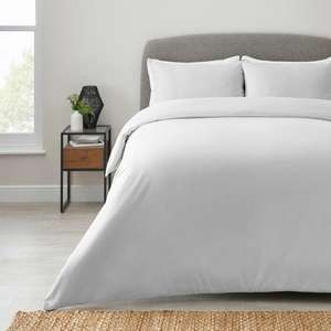 Soft & Easycare White Polycotton Duvet Cover and Pillowcase Set Single £5 Double £6 Kingsize £7 + Free Click and Collect