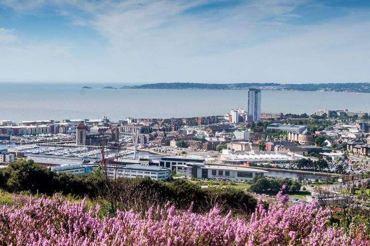 Free bus travel Swansea - weekends from Friday 28th July until Monday 28th August