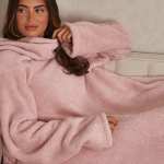 OHS Blush/Charcoal Teddy Fleece Wearable Blanket With Sleeves - £7 (+£3.95 Delivery) @ Online Home Shop