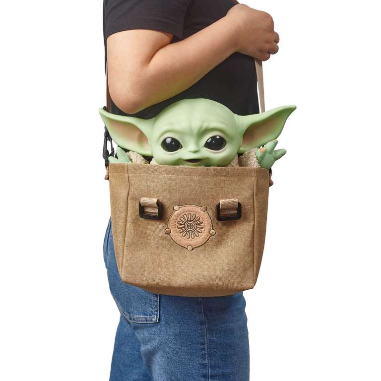 Star Wars The Child Plush Toy, 11-in Yoda Baby Figure from The Mandalorian, Collectible Stuffed Character with Carrying Satchel
