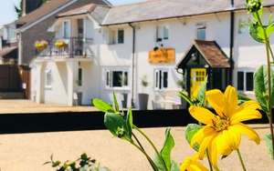 One Night Cottage Lodge Hotel Hampshire, 2 Adults, Breakfast W/Bucks Fizz, Tea, Coffee + Cake On Arrival + Reserved Parking & Late Checkout