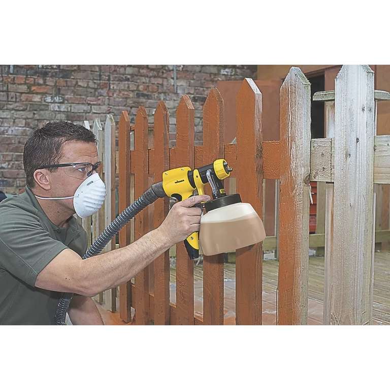 Wagner 2369472 460W Electric Fence & Decking Sprayer 220-240V - £54.98 at Screwfix
