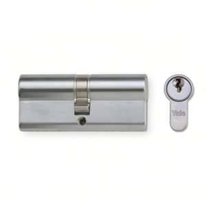 Yale Euro Double Profile Cylinder Lock 90mm (L) Brass £4.80 Free Click & Collect @ Jewson