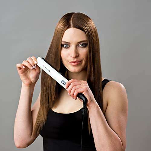 Remington Shine Therapy Advanced Ceramic Hair Straighteners £29.57 @ Amazon