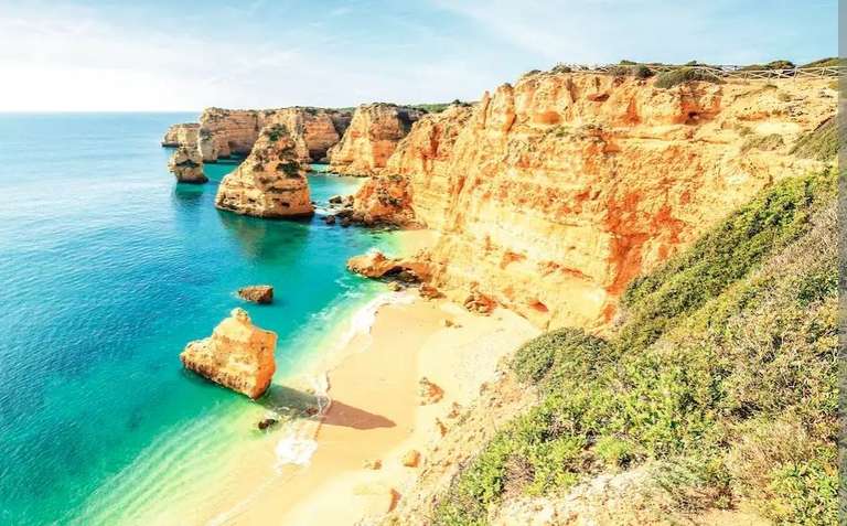 7 Night Holiday for 2 people to Praia De Rocha, Algarve 28th Nov from Stansted, Cabin luggage only £251.74 (£126pp) @ Love Holidays