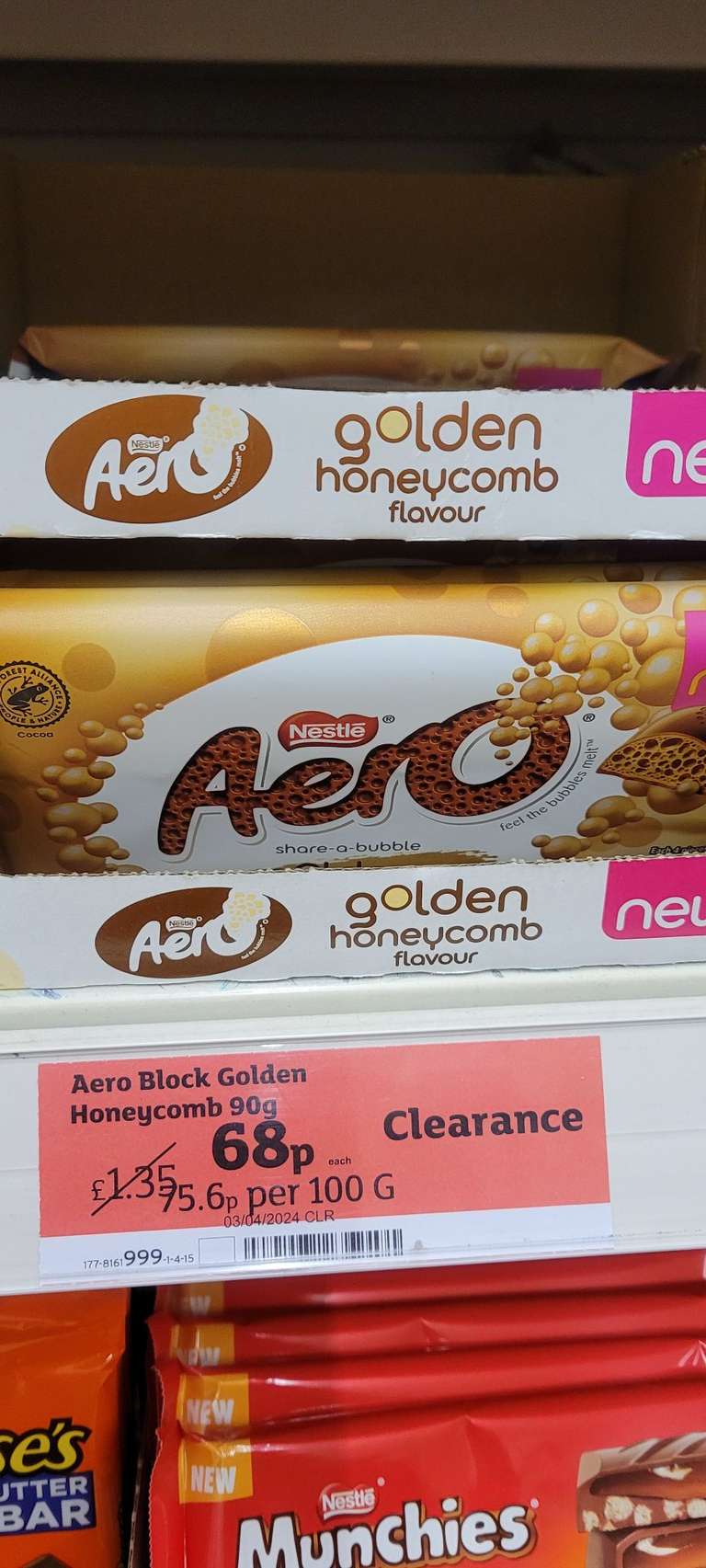 Aero golden honeycomb chocolate in Chiswick,London