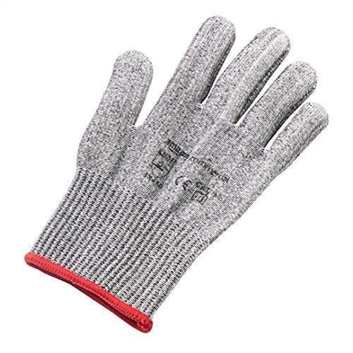 3x AmazonCommercial Cut-resistant Level 5 D Goldsilk Work Gloves, S - £6.80 / M - £7.92 @ Amazon