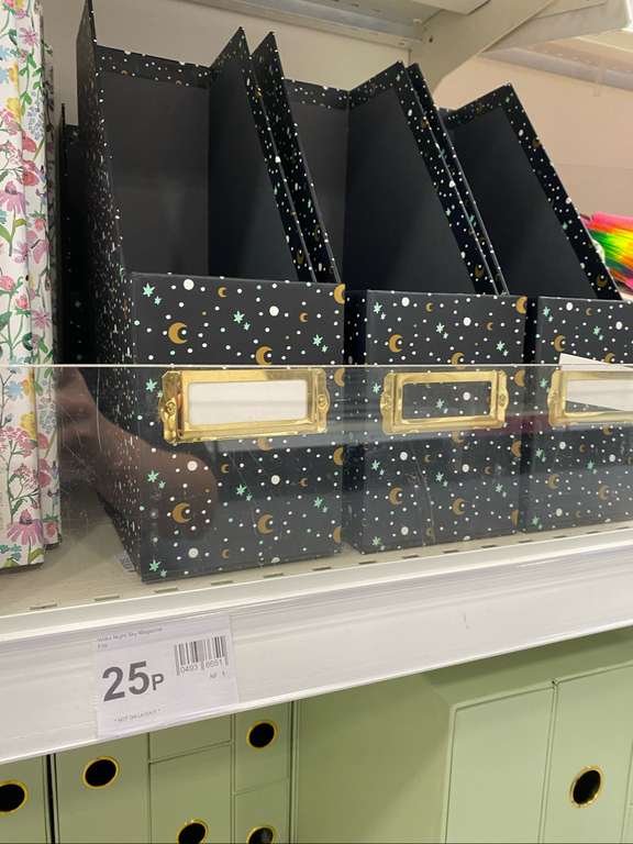 Stationery e.g. Magazine Files / Notepads / Planners - 25p each instore at Wilko, Biggleswade