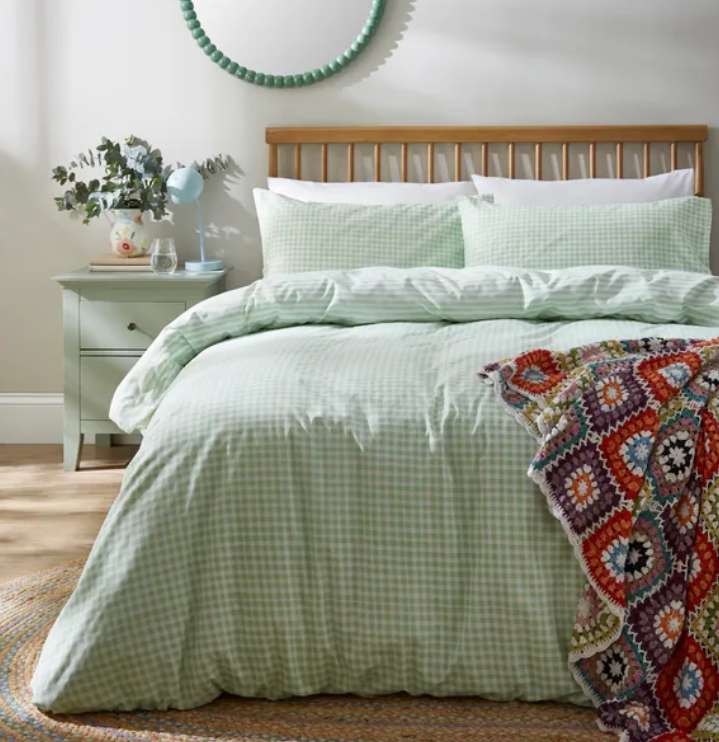 Gingham Light Green Duvet Cover and Pillowcase Set Single £4.90 Double £7 king £8.40 + Free Click and Collect