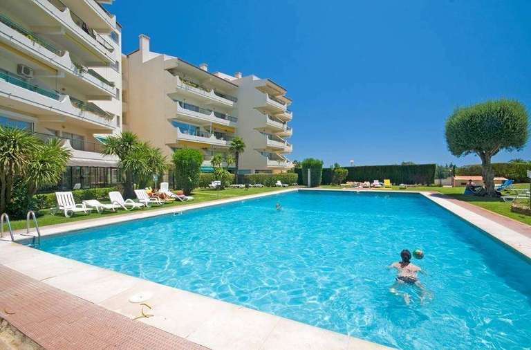 *Solo* Parque Mourabel Oasis Portugal, 1 Adult 7 Nights - Birmingham Flights 22kg Bags & Transfers 29th Jan = £229 with code @ Jet2Holidays