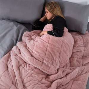 Brentfords Blush Pink Teddy Fleece 4kg (8.8lb) 125x150cm Weighted Blanket £19.95 Delivered @ Online Home Shop