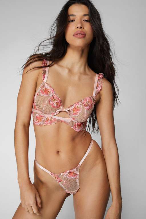 NASTYGAL Embroidered Lace Shaped Hem Underwire Lingerie Set