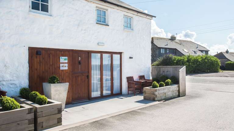 5 nights apartment Cornwall (Sennen) for 2 people - The Saddle and Stablerooms - £40 per night - October 2023 to March 2024 dates