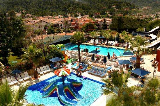 7 Nights Club Alpina, Turkey *Solo* - 2nd May - Stansted Flights + Transfers + 22kg Bags - £197 with codes @ Jet2Holidays