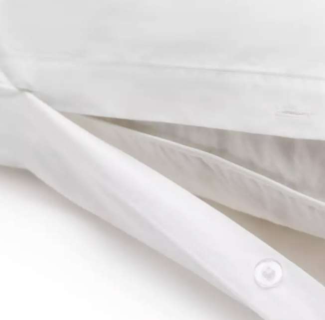 100% white cotton duvet sets half price in all size. Free C&C Selected Stores
