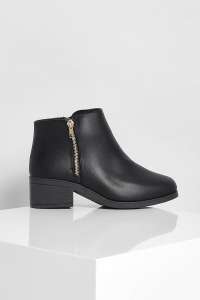 Black wide fit Chelsea boots - £14 delivered with code sold and delivered by boohoo @ Debenhams