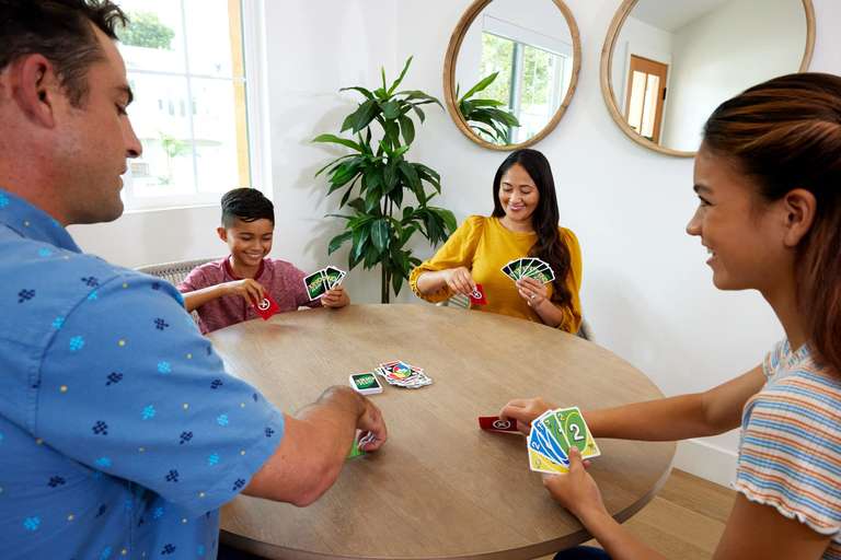 Mattel Games UNO Flex, Family Card Game