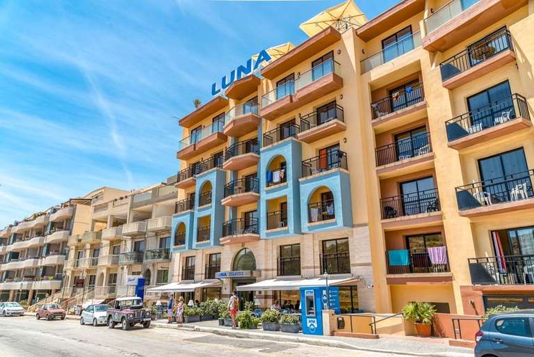 Luna Holiday Complex Malta, 2 Adults+1 Child Free (£128pp) 7 Nights 11 Dec, Manchester Flights +22kg Bags & Transfers = £386 @ Jet2Holidays