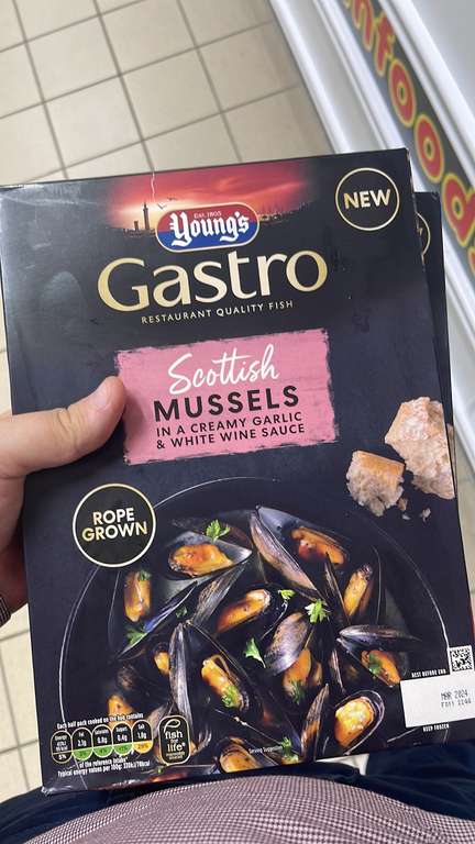 Young’s Gastro mussels in garlic & white wine sauce 450g - Boston